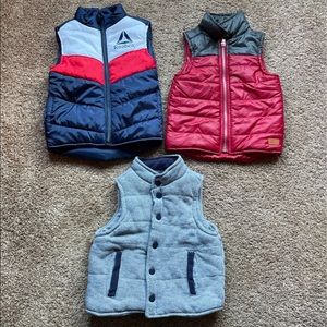 Toddler boys 2t vest lot